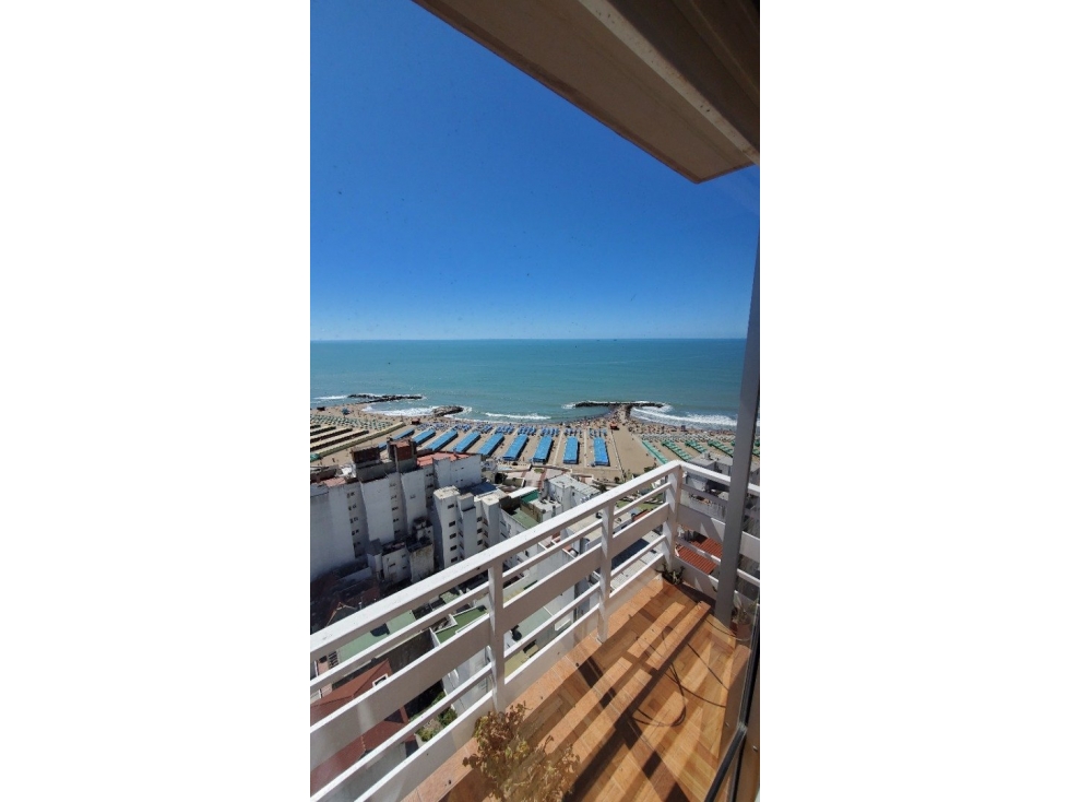 VENDO DEPARTAMENTO (5) Ambientes más Escritorio y COCHERA FIJA - vista al MAR - 2