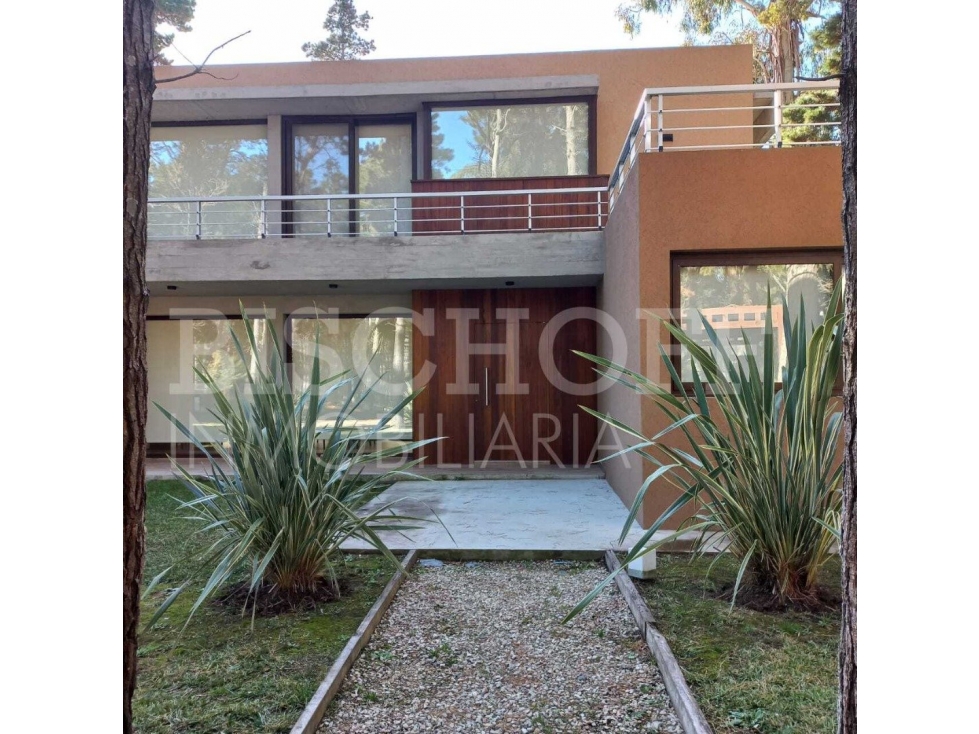 EXCELENTE CASA EN VILLA ROBLES BARRIO ALBATROS , PARTIDO DE LA COSTA — foto 2