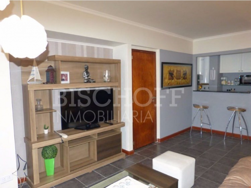 DEPARTAMENTO DE 2 AMBIENTES, FRENTE AL MAR, CON COCHERA. — foto 6