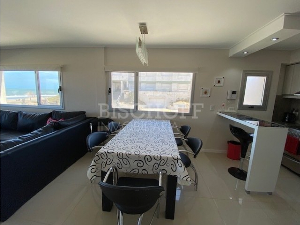 HERMOSO DEPARTAMENTO 2 AMB. FRENTE AL MAR, PISCINA Y COCHERA CUBIERTA! — foto 5