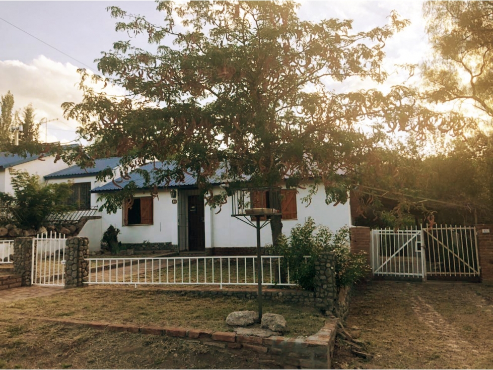 VENTA DE CASA EN BARRIO 9 DE JULIO- CAPILLA DEL MONTE-CÓRDOBA - 2