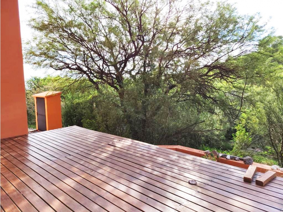 CASA Y DPTO EN VENTA EN B° LA BANDA- CAPILLA DEL MONTE- CÓRDOBA - 2