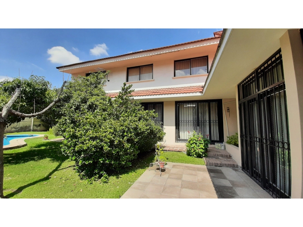 Casa con Departamento en Chacras de Coria Calle Viamonte - 2
