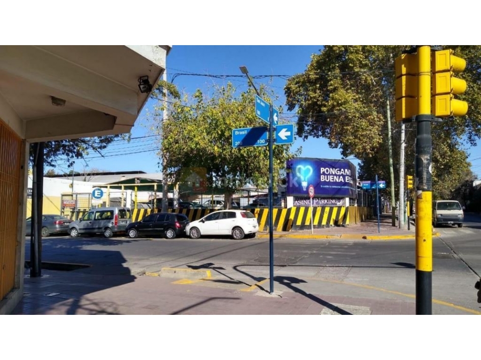 Esquina frente al Casino de Mendoza - 3