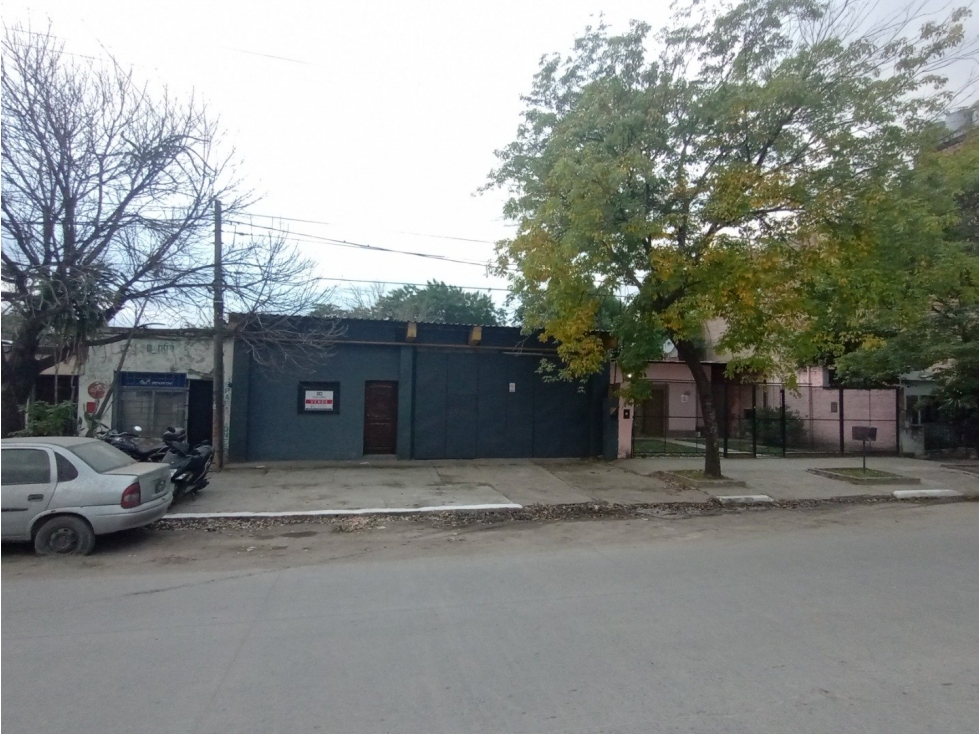 Terreno con construcción a reciclar - 1
