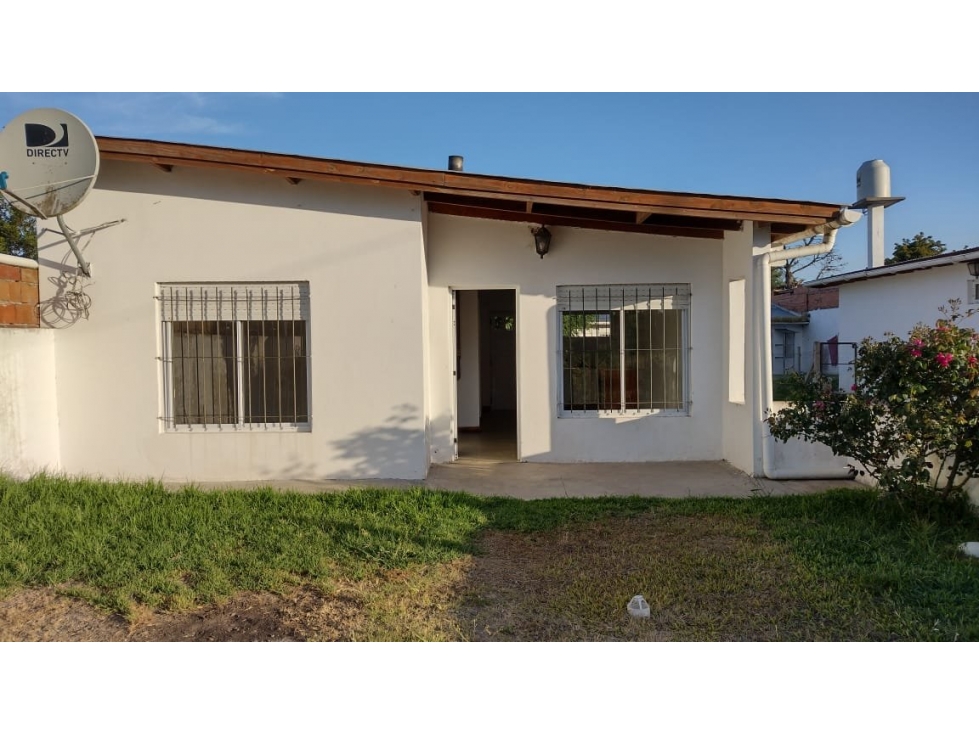 VENTA EN BLOCK 3 CASAS DE 3 AMB EN BARRIO LAS LOMAS CON RENTA — foto 2
