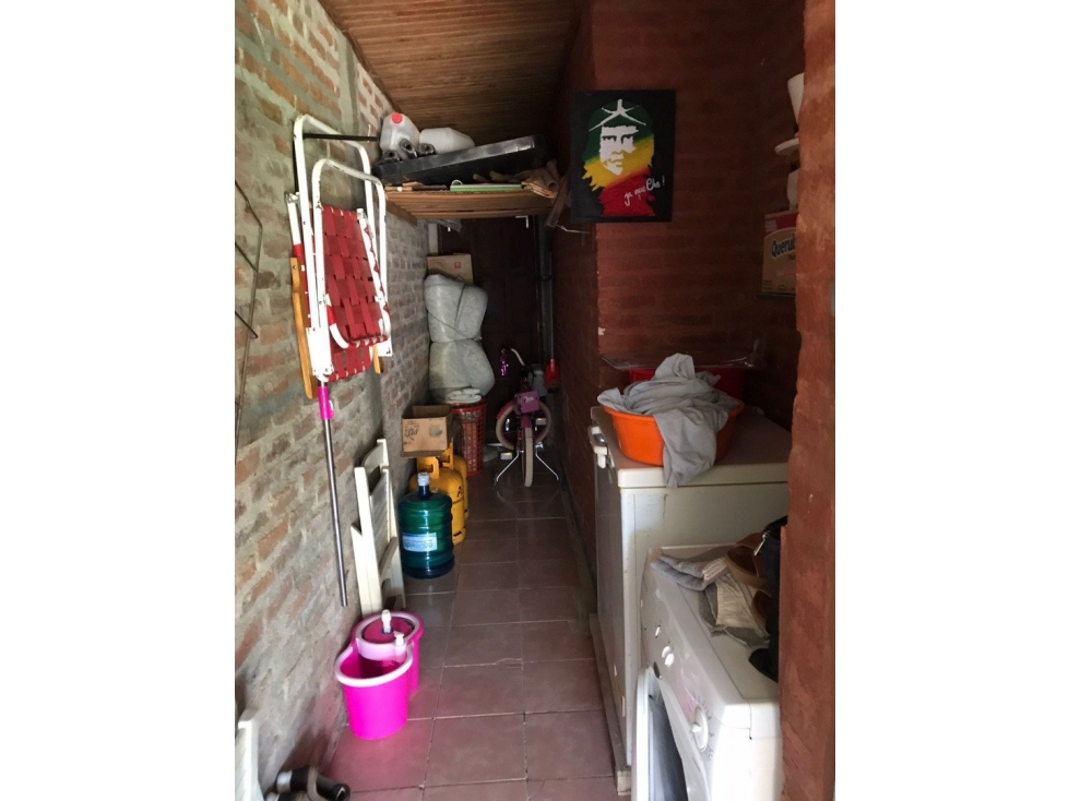 SE VENDE: PJE NICOLAS ROJAS ACOSTA 1235. DUPLEX 3 DORMITORIOS - 6
