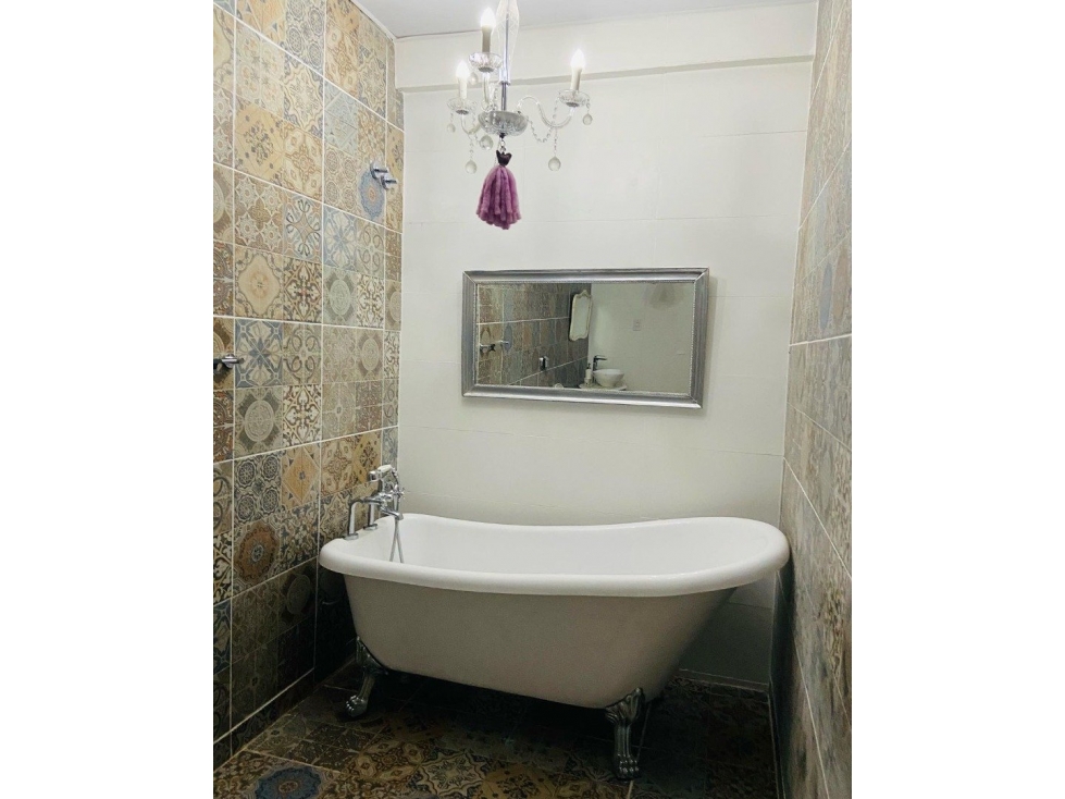 SE VENDE: CANADA 245. CASA 3 DORMITORIOS - 3