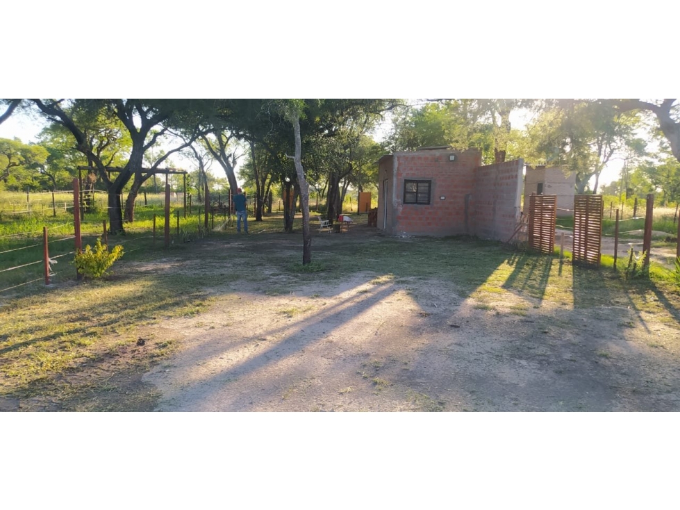 SE VENDE: Bº LAS FLORES COLONIA BENITEZ. TERRENO CON MEJORA - 3