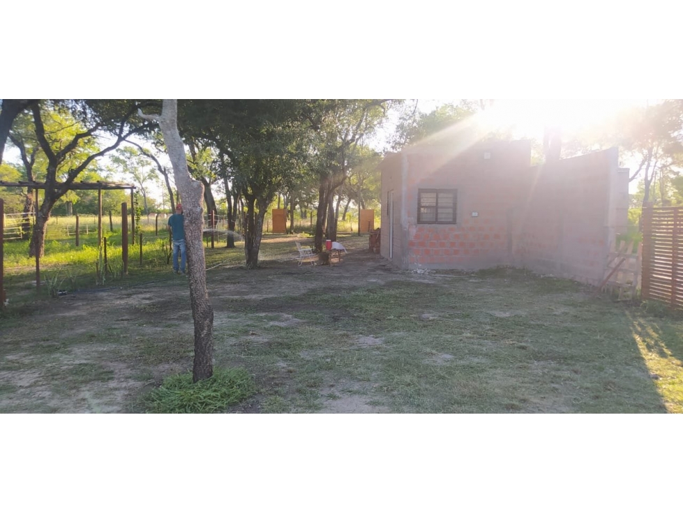 SE VENDE: Bº LAS FLORES COLONIA BENITEZ. TERRENO CON MEJORA - 5