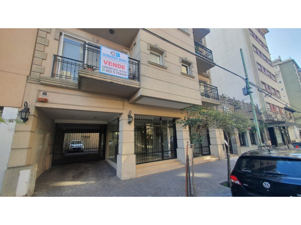 Depto de 3 amb c/ cochera (Lamadrid 2500)