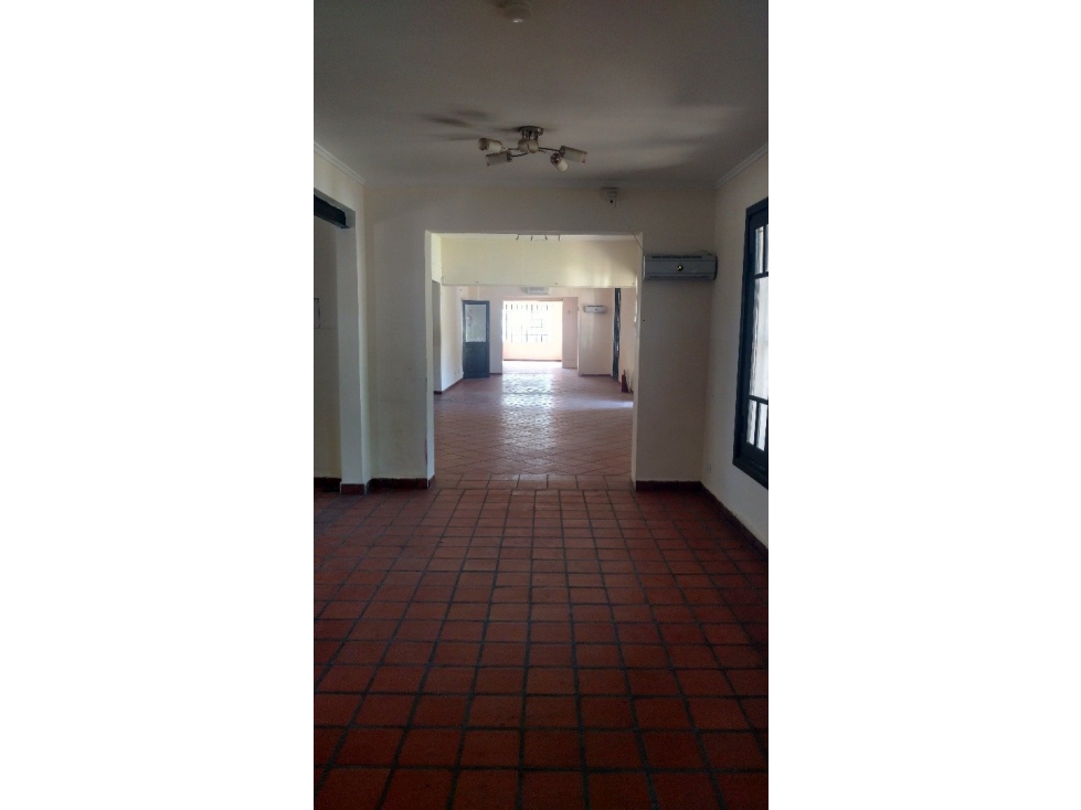 CASA COMERCIAL SOBRE PANAMERICANA RAMAL ESCOBAR - BENAVIDEZ - 6