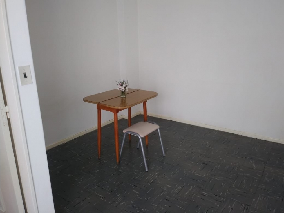 DEPARTAMENTO UN AMBIENTE Y MEDIO — foto 5