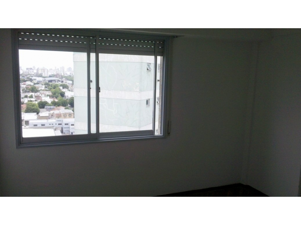 VENTA DE DEPARTAMENTO DE 3 AMBIENTES SUPER AMPLIO — foto 3
