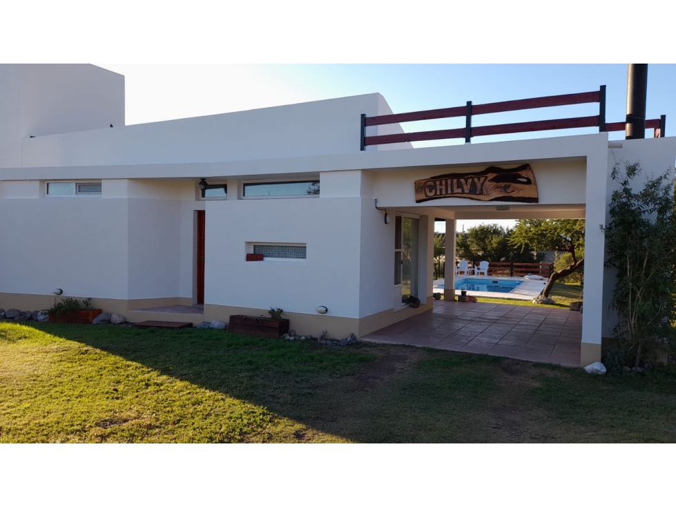 Casa en Capilla del Monte con Pileta y buena vista