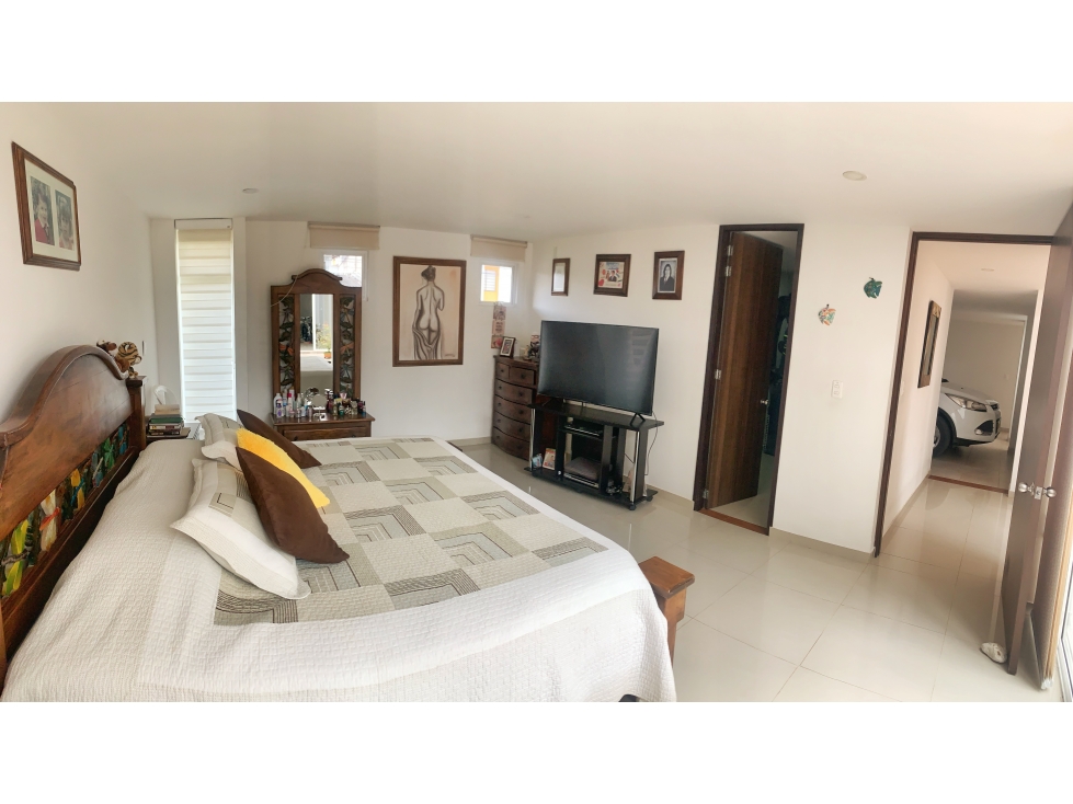VENDO CASA GRANDE CON DOBLE FACHADA EN CAMPOBELLO — foto 6