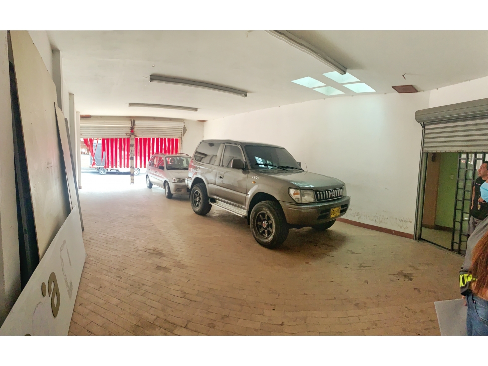 VENDO CASA/HOTEL CON 18 HABITACIONES POR LA 13 - 5