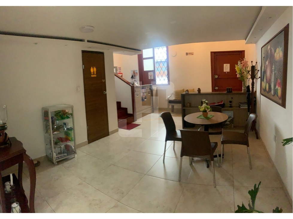 VENDO HOSTAL EN EL CENTRO (AMOBLADO) - 3