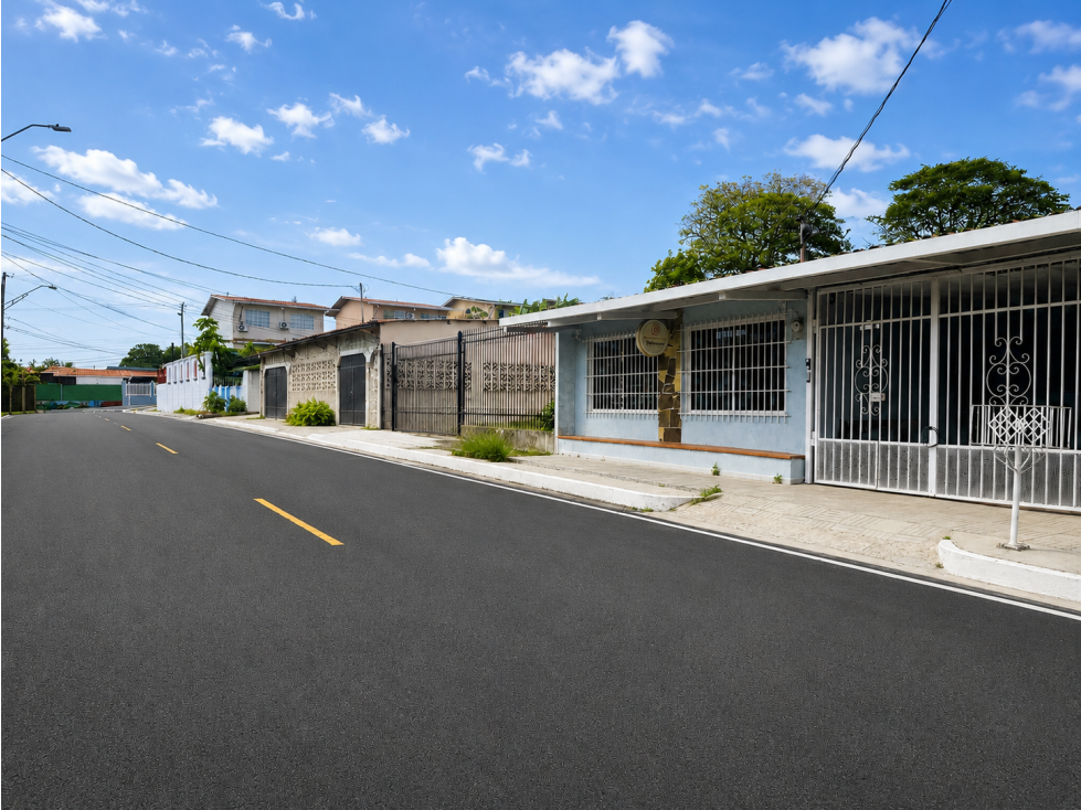 VENDO CASA RESIDENCIAL COMERCIAL - LAS LOMAS LA CHORRERA — foto 2