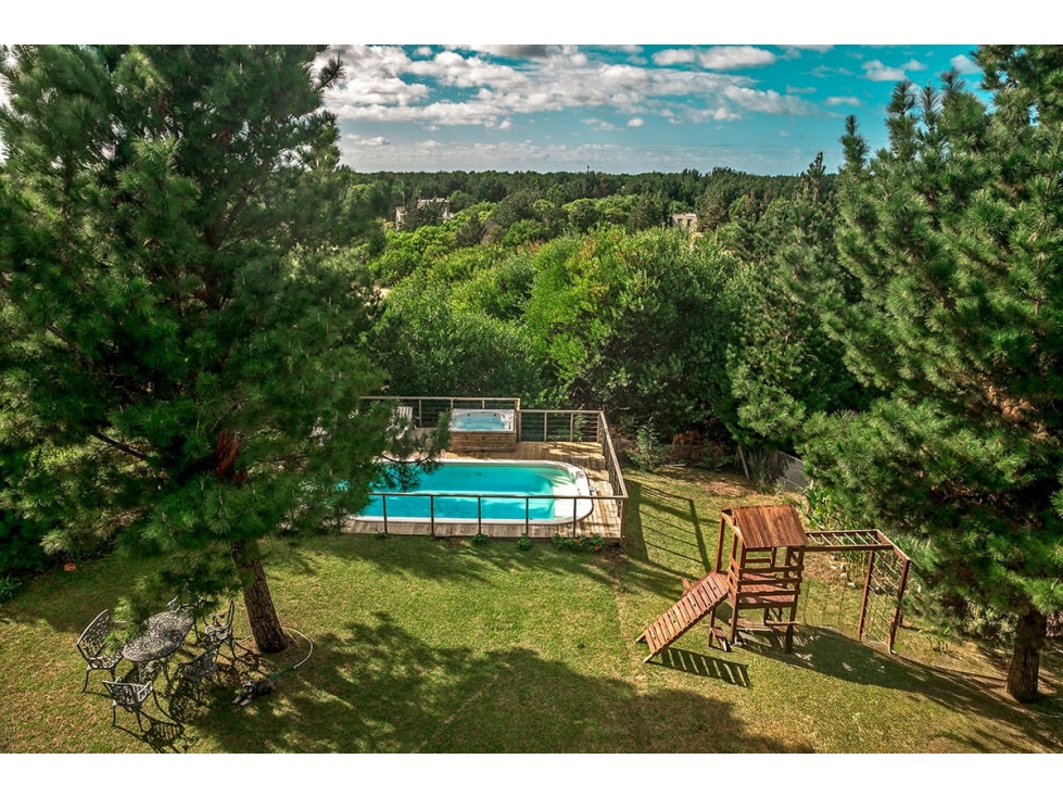 CASA QUINTA EN VENTA EN COSTA ESMERALDA - 1