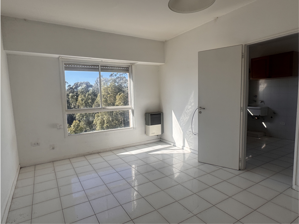 En alquiler Departamento 3 ambientes con estacionamiento Tandil