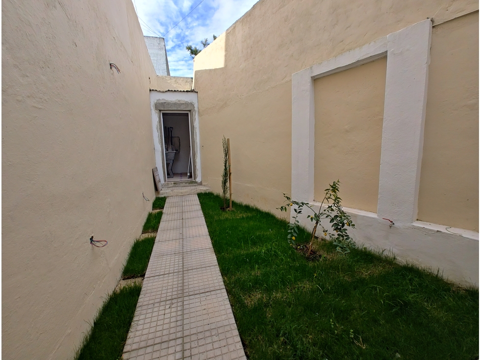 CASA EN VENTA - CENTRICA - EN DUPLEX - 5
