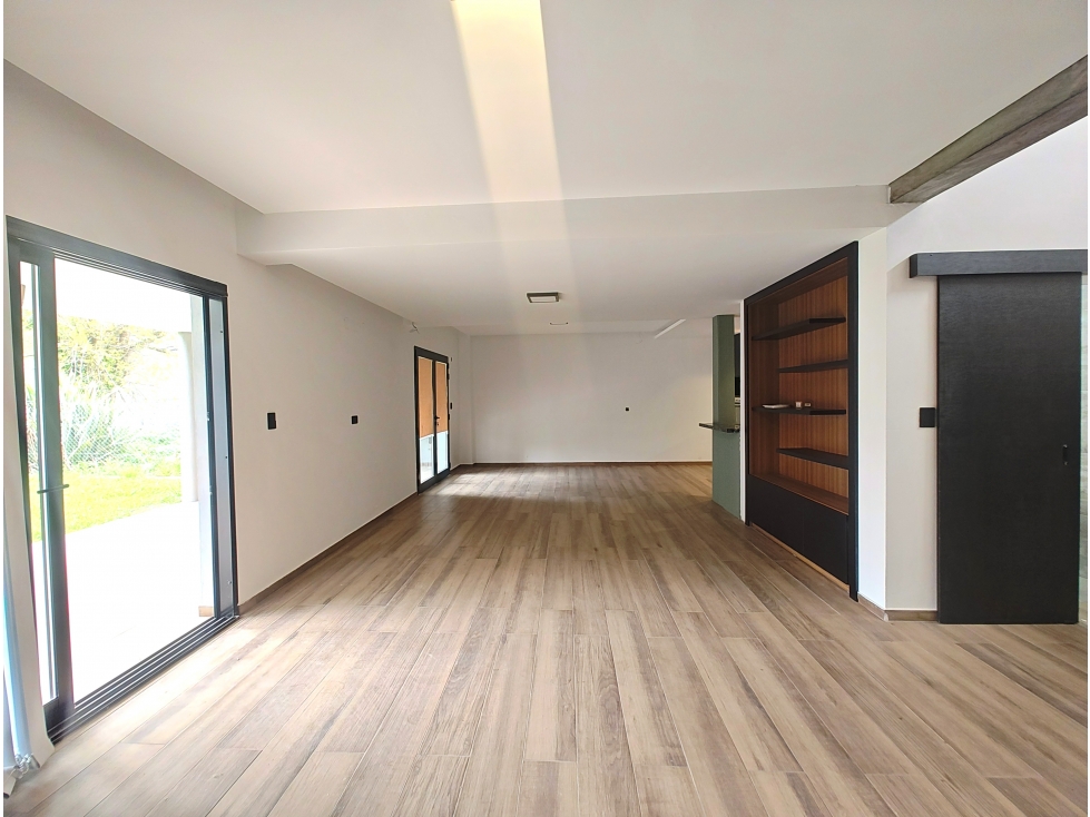 CASA EN VENTA - A ESTRENAR - ZONA ARROYO SECO - TANDIL