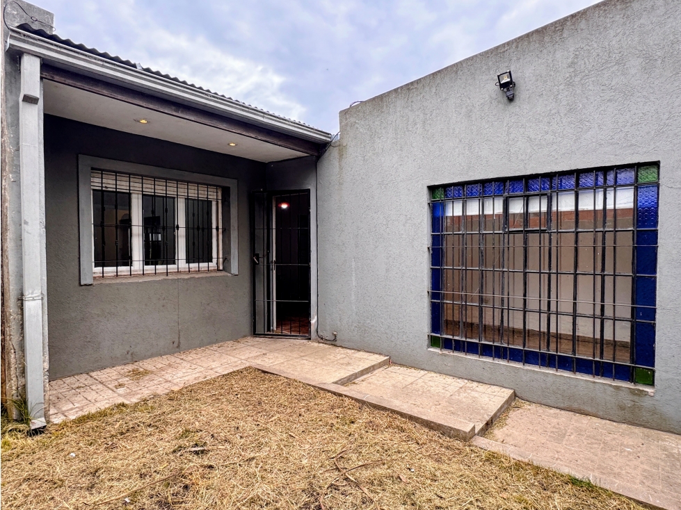 En alquiler casa 3 ambientes en Tandil - 2