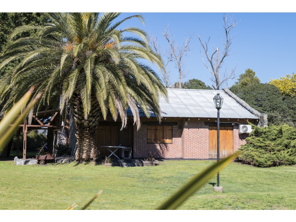 CABAÑA EN ALQUILER TEMPORAL CON PILETA ZONA CAMPUS TANDIL - 1