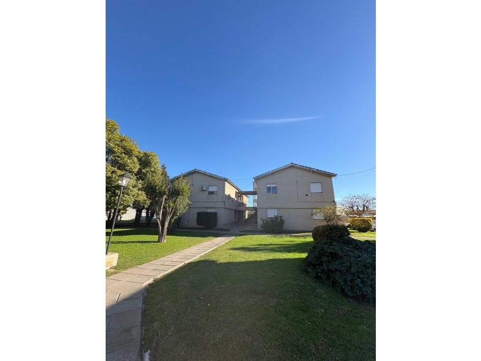 En venta Dpto. 2 dorm. en complejo