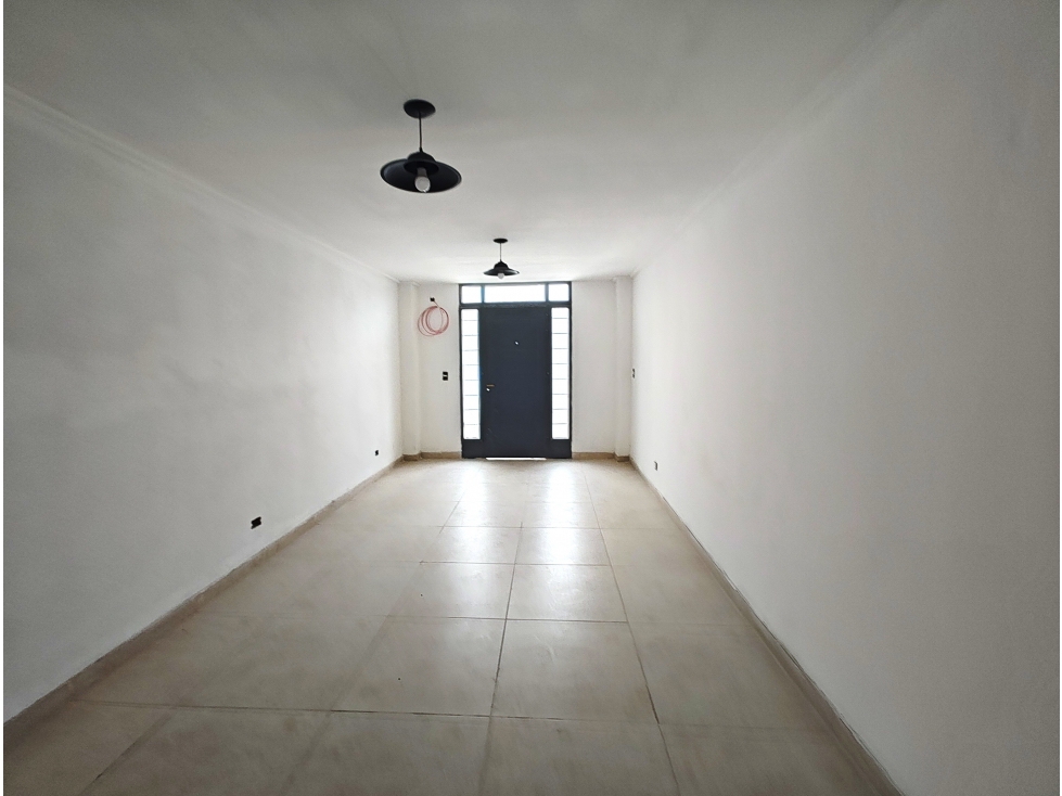 CASA EN VENTA - CENTRICA - EN DUPLEX - 2