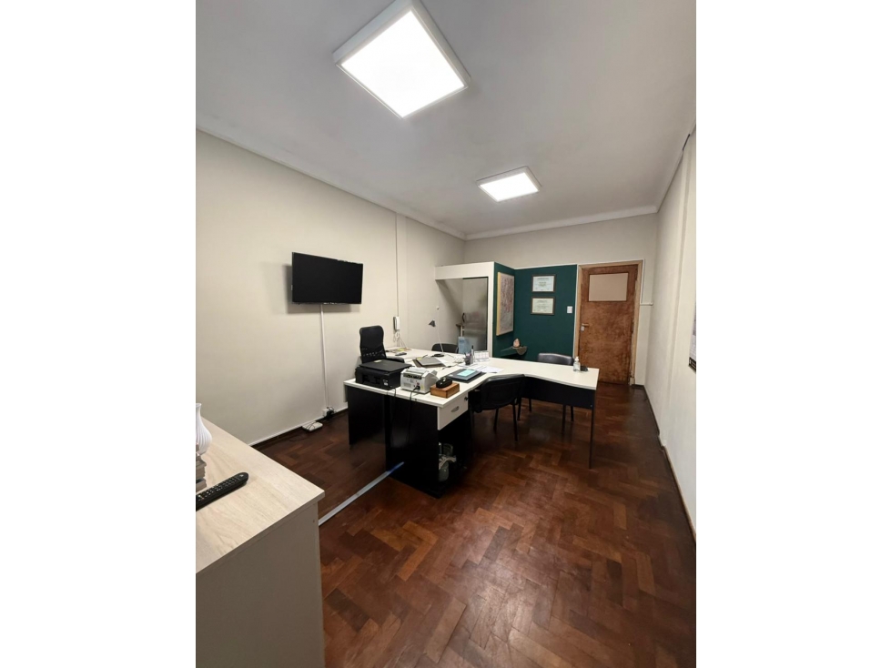 EN VENTA O PERMUTA OFICINA CENTRICA EN TANDIL - 3