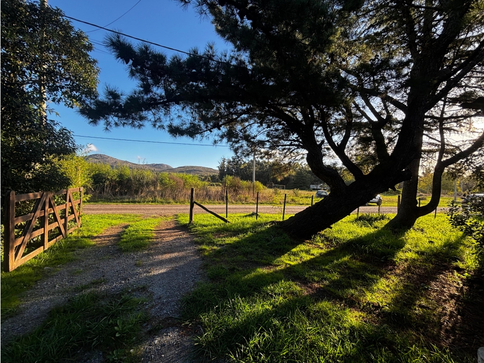 LOTE EN VENTA CON CABAÑA ZONA EL PARAISO TANDIL - 1