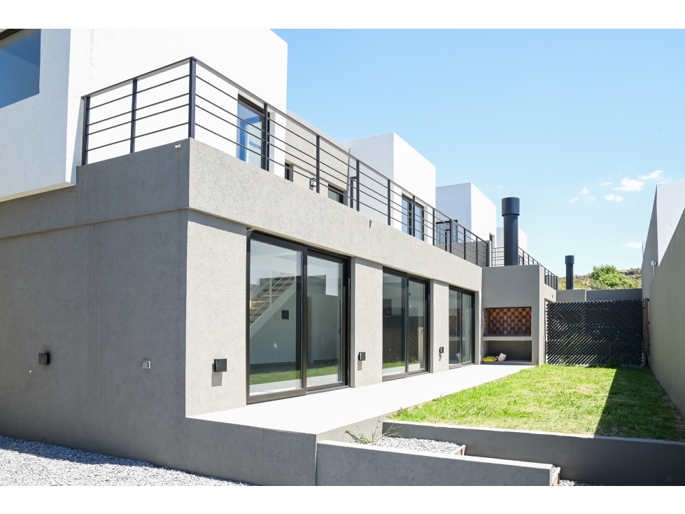 Duplex a estrenar 4 amb. estilo casa Zona Calvario - Tandil — foto 4