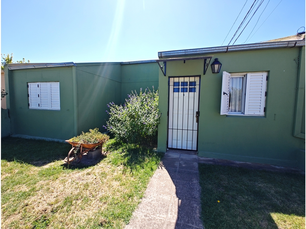 CASA EN VENTA - AV. ESTRADA Y PJE CHACO - 2