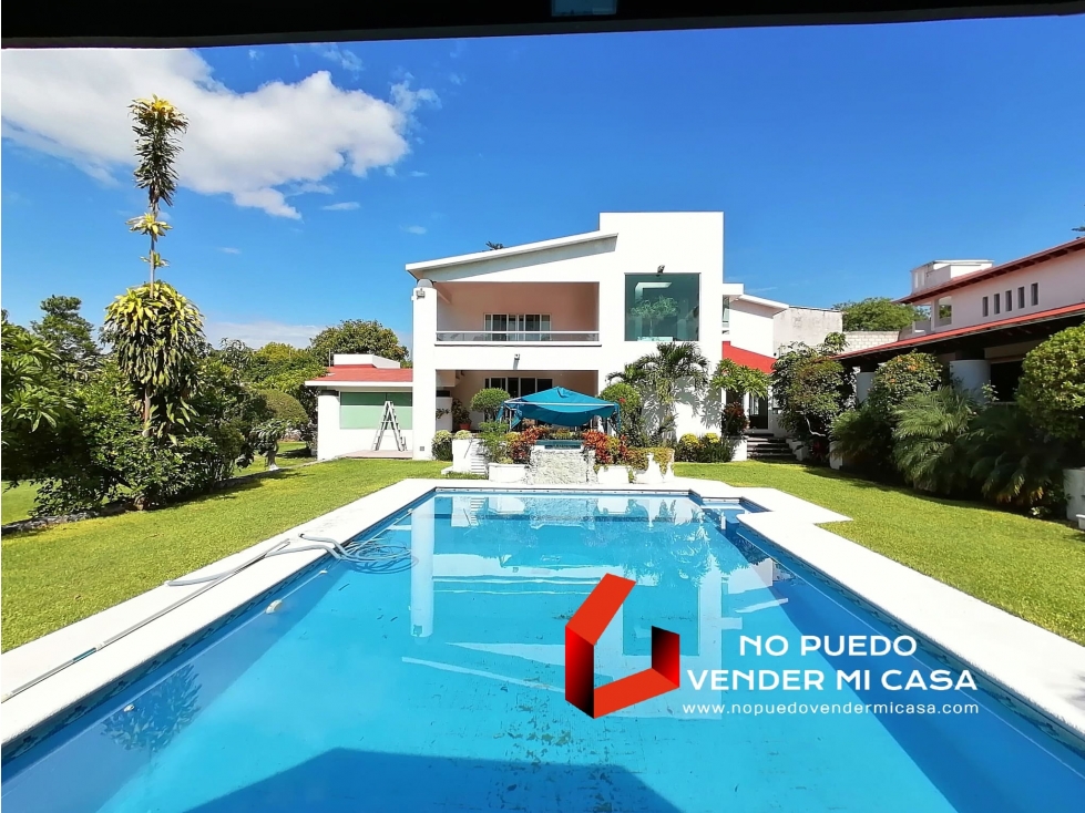 CASA CON ALBERCA FRAC. REAL DEL PUENTE A 3 MIN DEL TEC DE MONTERREY - 1