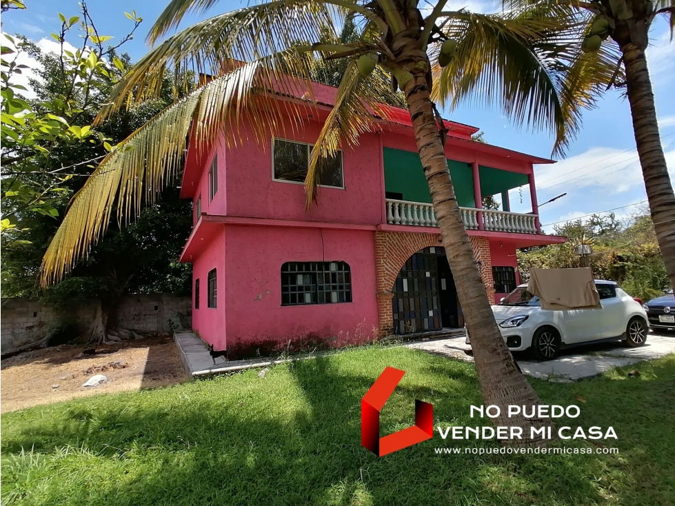 SE VENDE PROPIEDAD CON 2 CASAS COMO TERRENO - 3