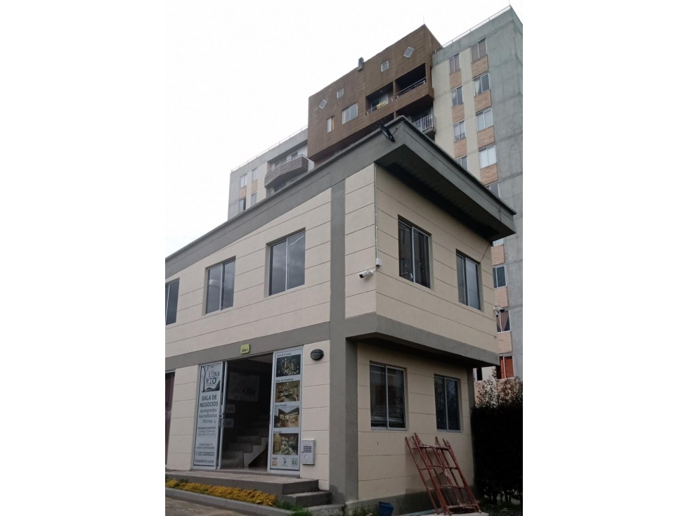 SE VENDE LOCAL EN MARINILLA - 6