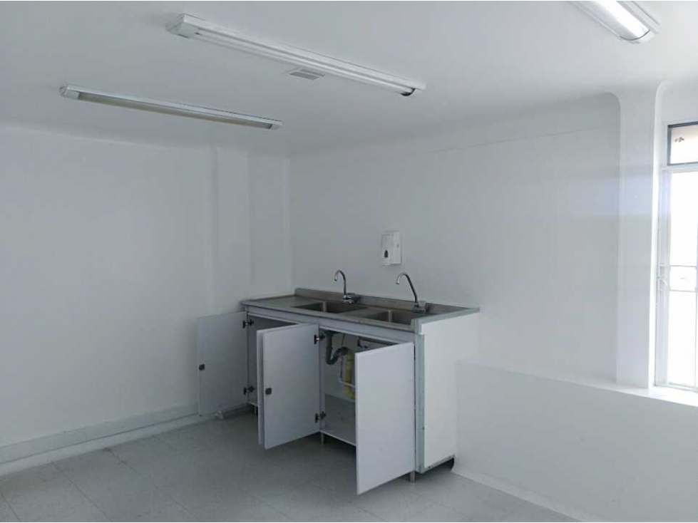 VENTA - ARRIENDO EDIFICIO PARA OFICINAS 1.000Mtrs PEPE SIERRA — foto 6