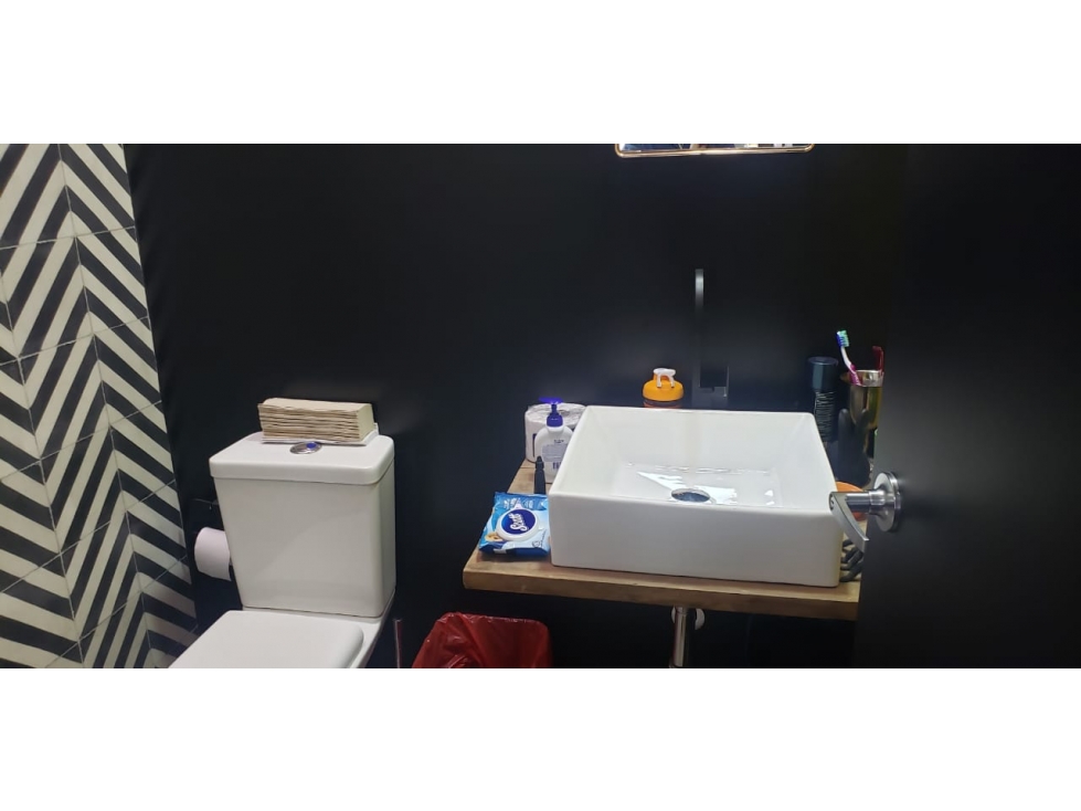 Venta Casa Oficina 484m2 (RENTANDO) BARRIO EL POLO — foto 5