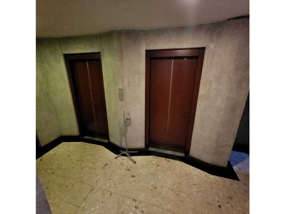 VENTA Apartamento 209.25m2 EXTERIOR Remodelar ROSALES Bajo — foto 5