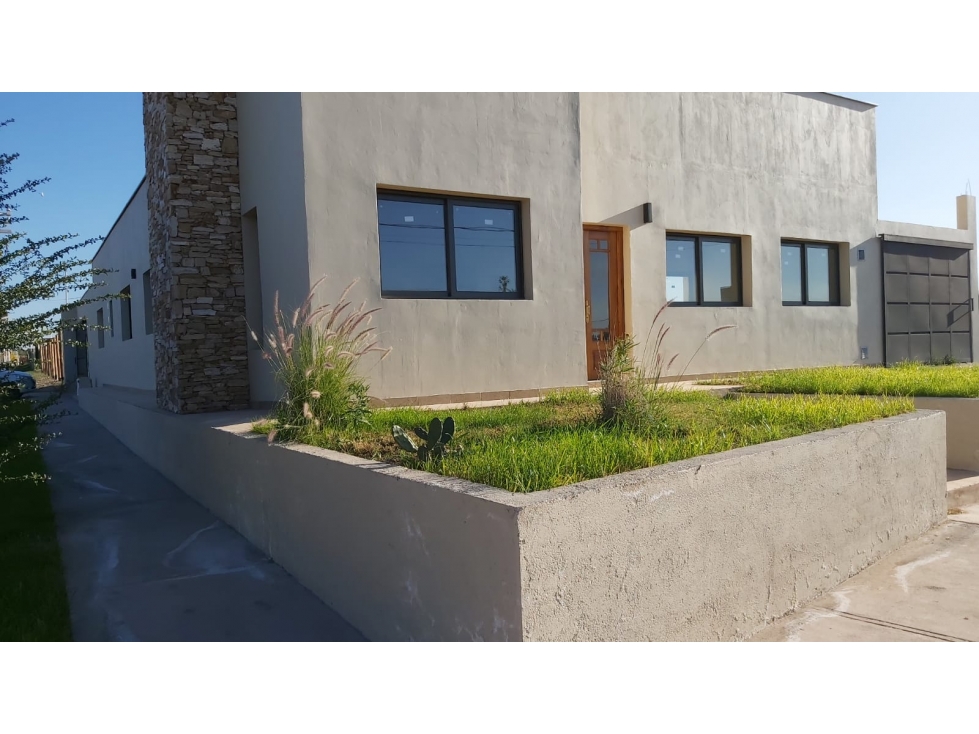 CASA · VENTA BARRIO PRIVADO· OLIVOS DE PALMA · 3 DORMITORIOS - 4