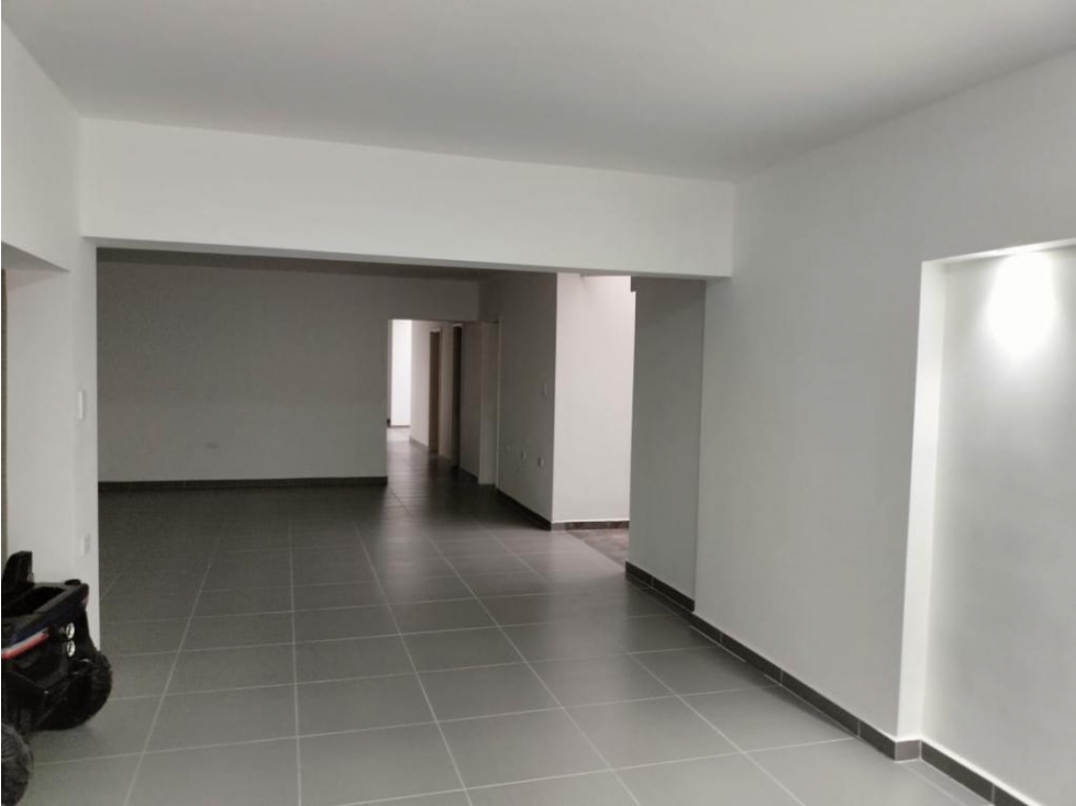 Casa en Venta en Medellín, Laureles — foto 3