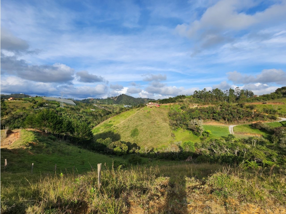 VENTA DE LOTE EN SAN VICENTE, VEREDA CHAPARRAL - SAN ANTONIO — foto 2