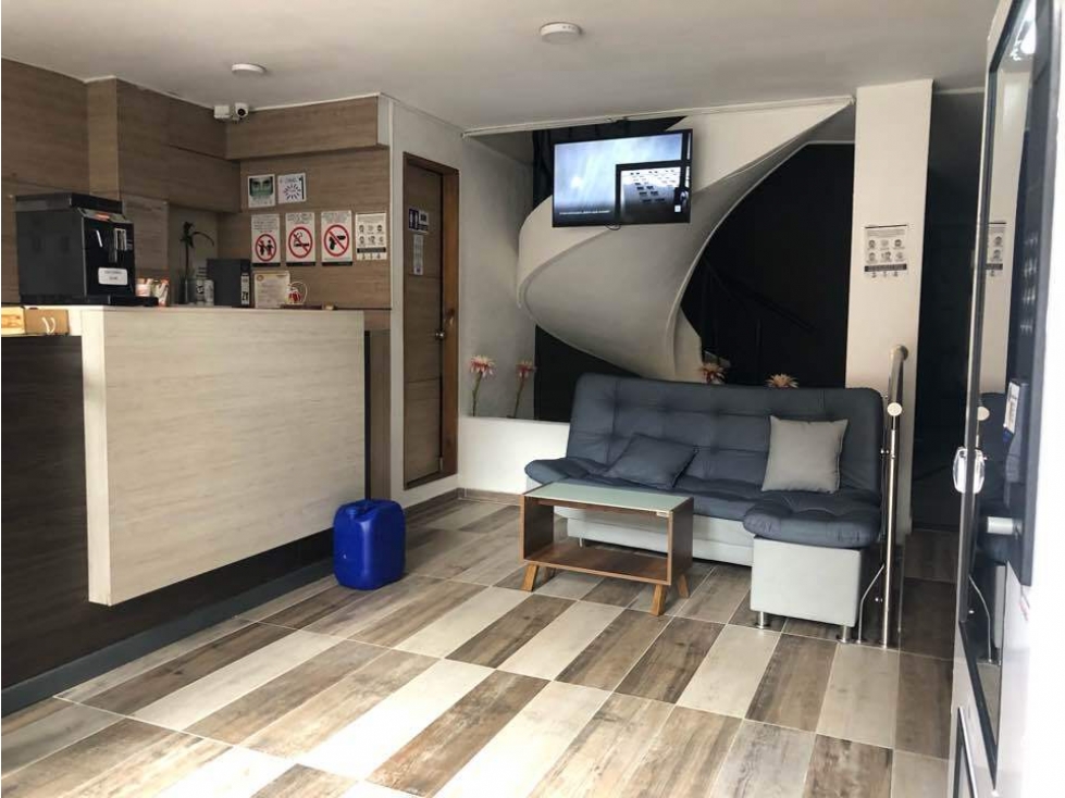 Edificio con uso hotelero en venta Laureles la 70 Medellin - 4