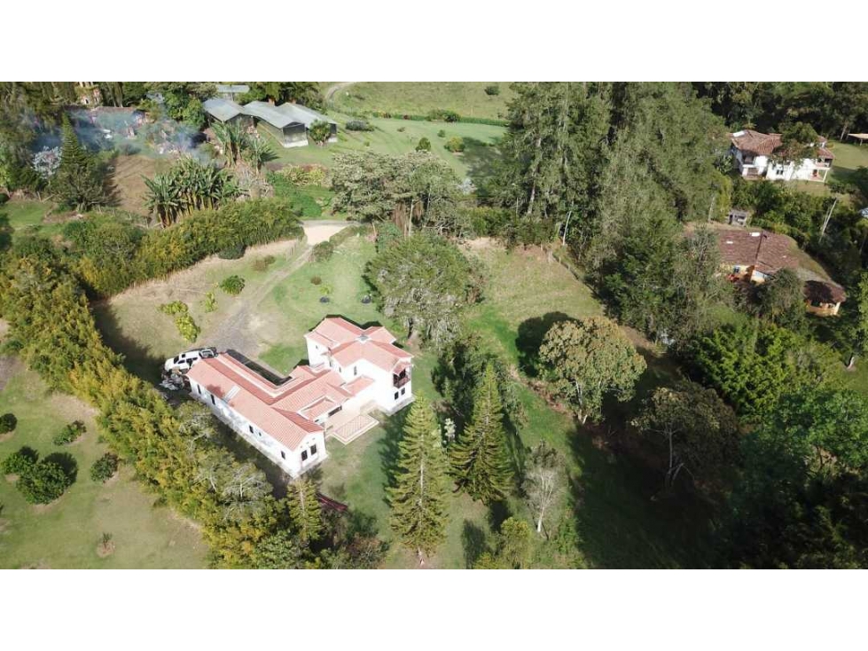 Venta de Casa Campestre en el Retiro - 1