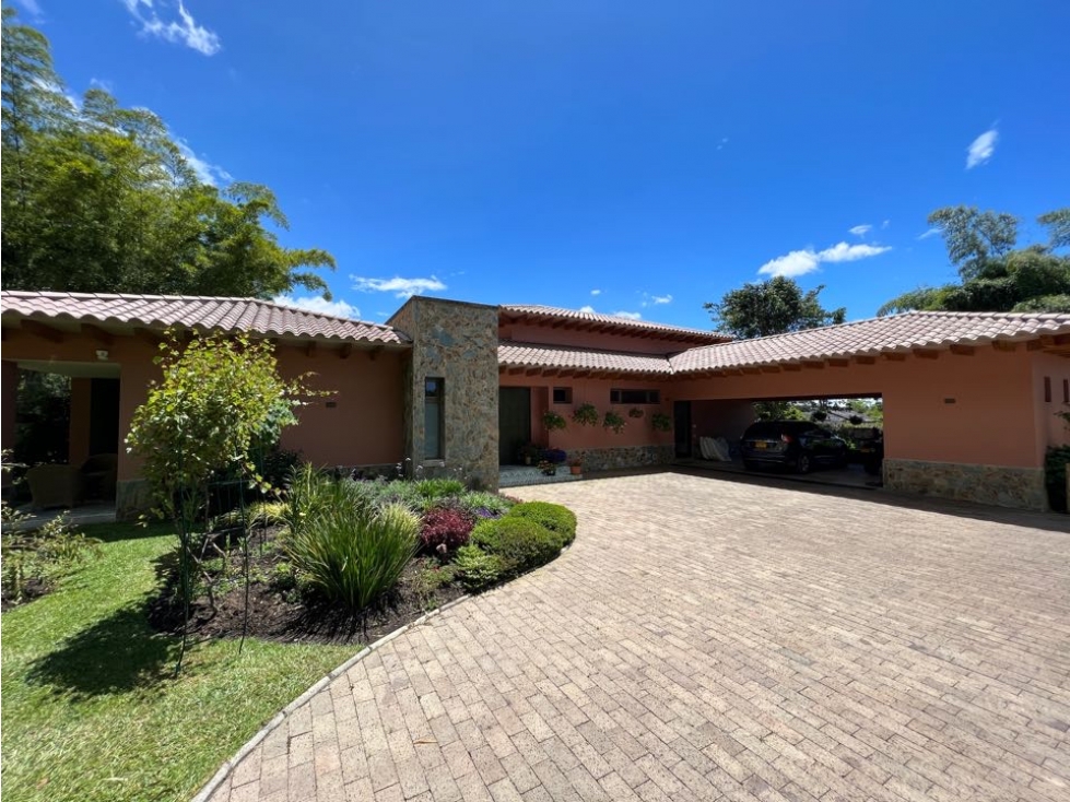 Venta de Casa Campestre en Llanogrande en Rionegro