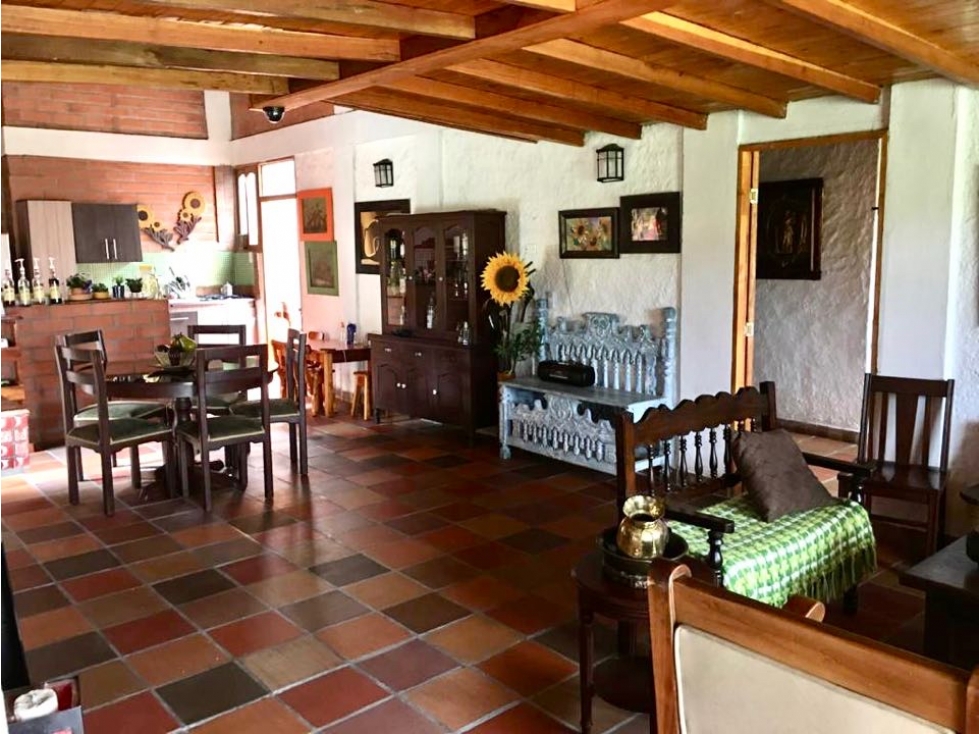 Venta de Casa Campestre en el Retiro - 1