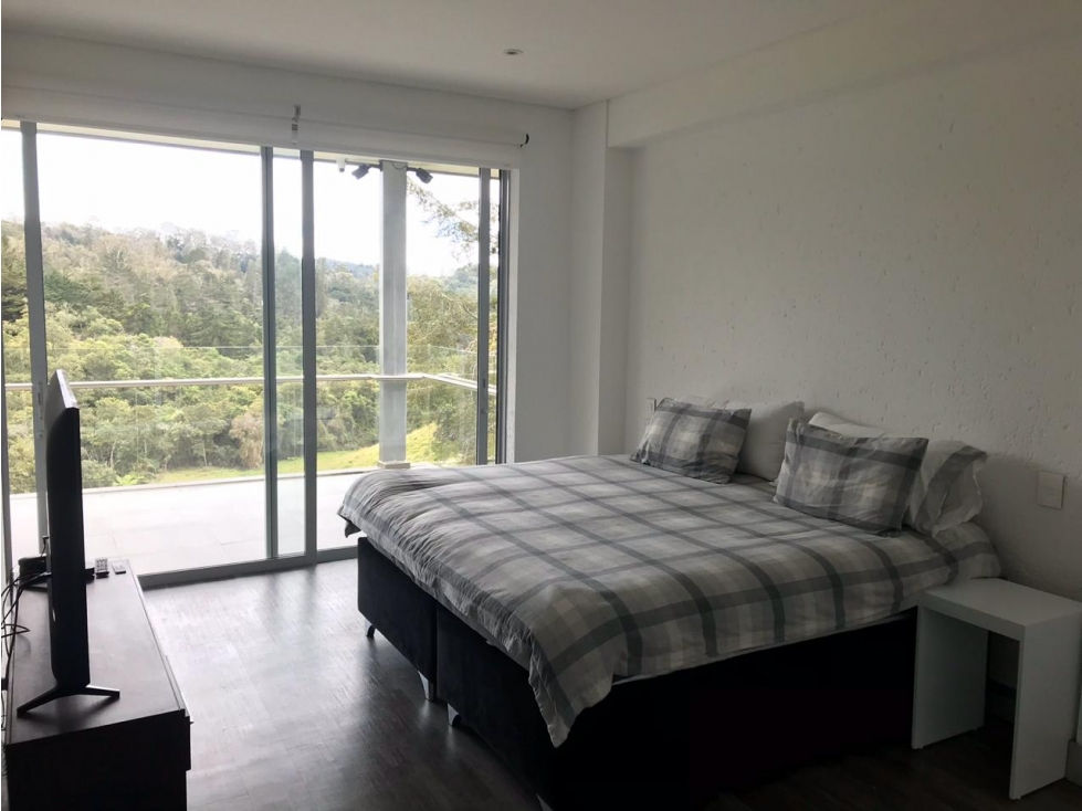 Venta de Casa Campestre en el Alto de Palmas — foto 2