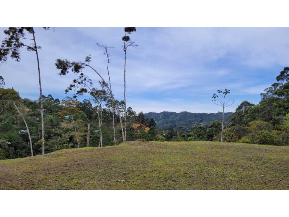 Venta de Lote En El Retiro